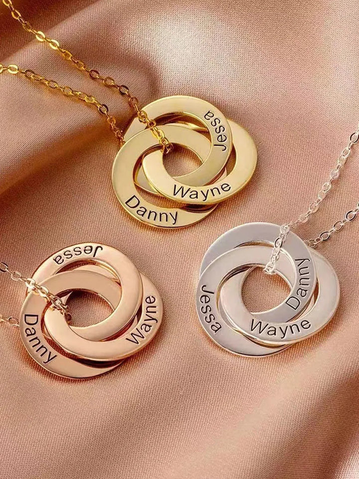 Collar con nombre de familia personalizado