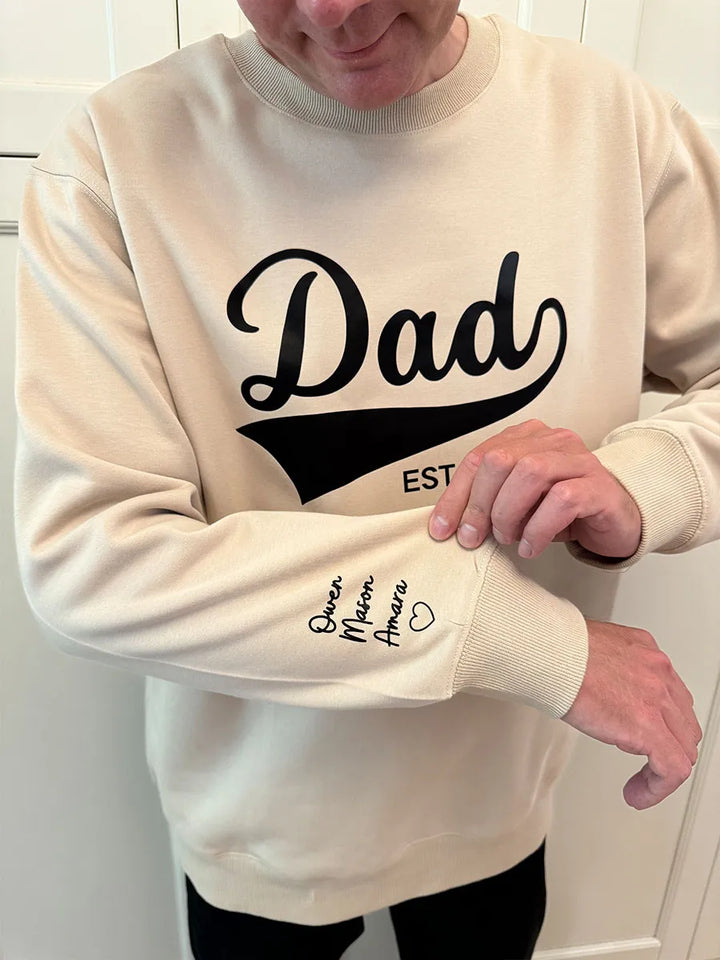 Sudadera/sudadera con capucha/camiseta personalizada de papá EST con nombre de familia en la manga